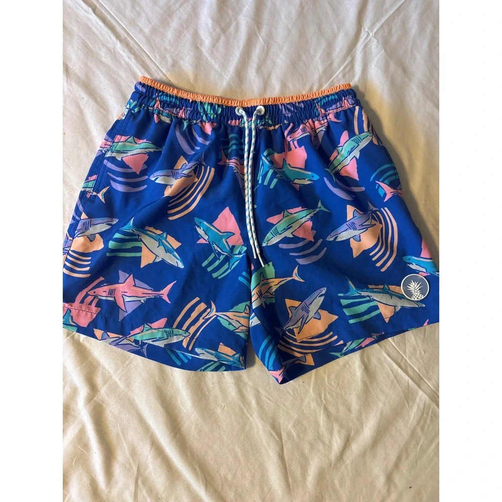 Chubbies Swim Trunks Mens Small Blue Shark Graphic 5.5 Inseam Shorts